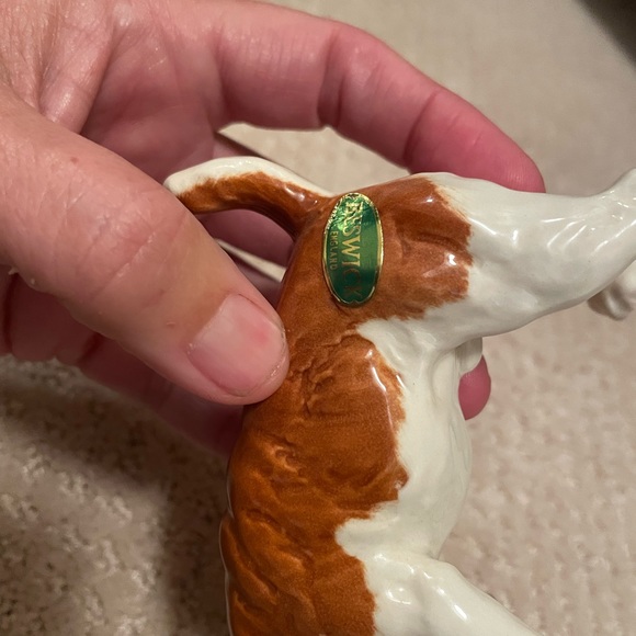 Vintage Beswick England Porcelain Figurine, Meal Time, Dog Eating Off Plate - Picture 7 of 7